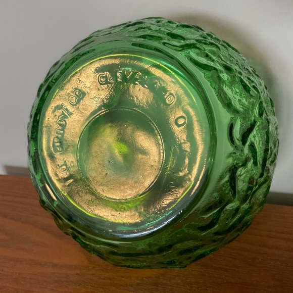 Vintage E.O. Brody Company Green Crinkle Glass Flower Vase or Bowl - Picture 9 of 16